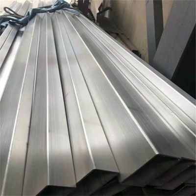 Tubo in acciaio inossidabile a sezione quadrata di 6 mm e 2 mm con superficie richiesta dai clienti