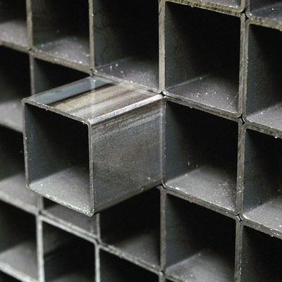 BS EN GB AiSi ASTM A50 1*1inch 40x60 GI Tubi quadrati in acciaio 20x20x2 100x100 Tubi quadrati in acciaio al carbonio Non oliati