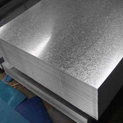 0.6m-3m Larghezza della pelle Passaggio di lamiera di acciaio galvanizzato Spangle regolare SGCC Dx51d Z40-275g 0,13-2mm Gi/Gl Acciaio rivestito Larghezza 0,6m-3m