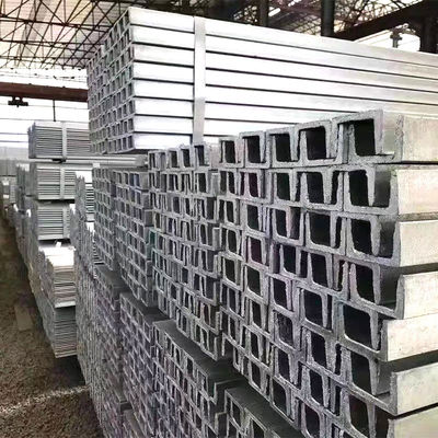 Vendita di acciaio a canalizzazione Q235B Q355B per costruzioni ultraprecise di spessore compreso tra 4,5-14,5 mm