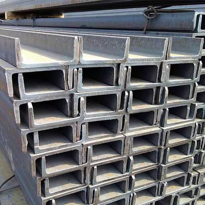 Q235/Q345/SS400/ST37-2/ST52 Canale U in acciaio perforato di lunghezza di 6 m personalizzato con dimensioni