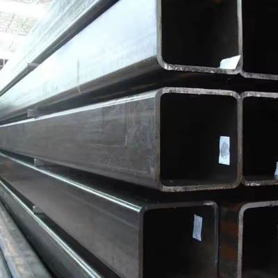 Tubo quadrato laminato a caldo AISI 1020 di grado automobilistico S355JR con superficie verniciata in ferro nero carbonio 20x20 mm di acciaio senza cuciture