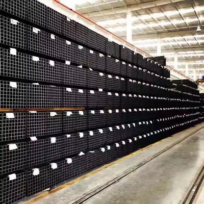 Forma di sezione quadrata 30x30x3 mm 23 mm Lunghezza 6m S355 Tubo di ferro nero saldato Tubo quadrato di acciaio al carbonio