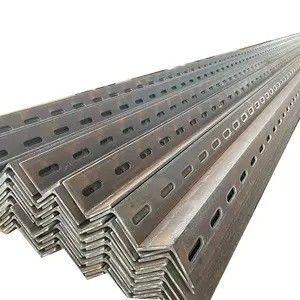 Barra di acciaio di ferro ad angolo L galvanizzata a caldo non in lega con buco per la costruzione AiSi ASTM bs DIN GB JIS EN Standardizzato