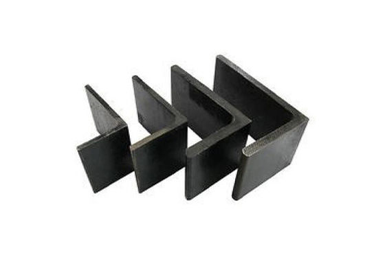Bordi lisci Serie Q195-Q420 Mild AISI 1045 Acciaio laminato a caldo a angolo uguale Barra di ferro Dimensioni 250x250x25 per i disegni del cancello principale