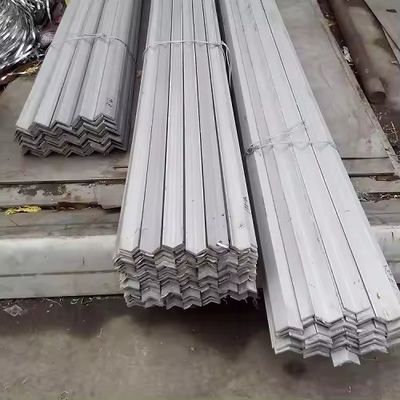 Equal Non-alloy ASTM S355 2 oz angolo retto in acciaio inossidabile Bar Cabinet Tavolo sedia 63x63x5 Acciaio Notching L forma