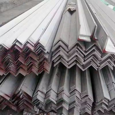 Equal Non-alloy ASTM S355 2 oz angolo retto in acciaio inossidabile Bar Cabinet Tavolo sedia 63x63x5 Acciaio Notching L forma