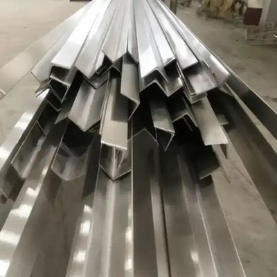 Taglio angolare di materiale in ferro SS301 SS304 Superficie della barra a angolo uguale BA/2B/NO.1/NO.3/NO.4/8K/HL/2D/1D per costruzioni strutturali