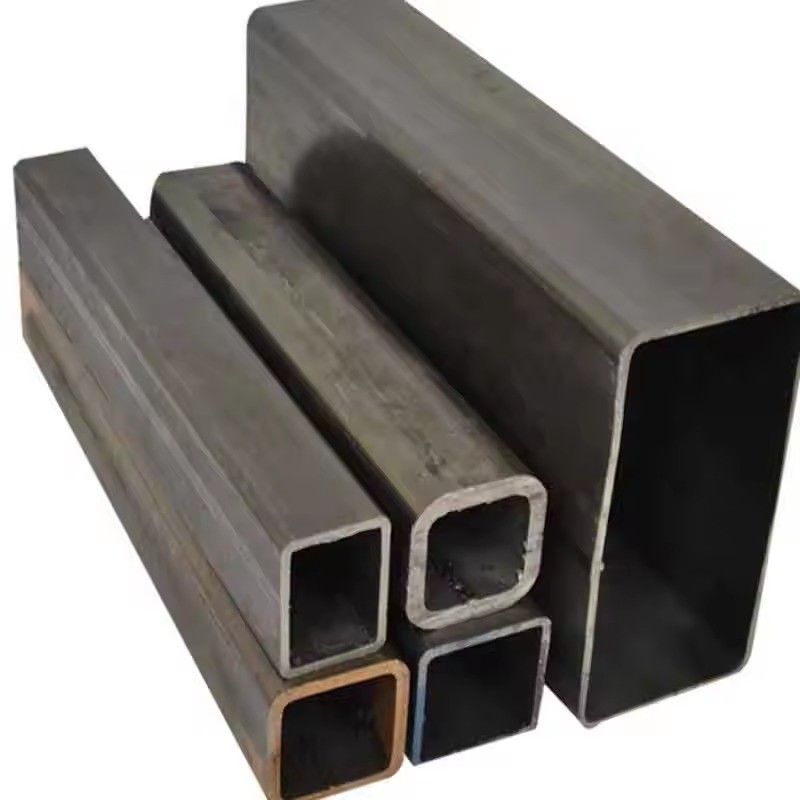 Tubo quadrato laminato a caldo AISI 1020 di grado automobilistico S355JR con superficie verniciata in ferro nero carbonio 20x20 mm di acciaio senza cuciture