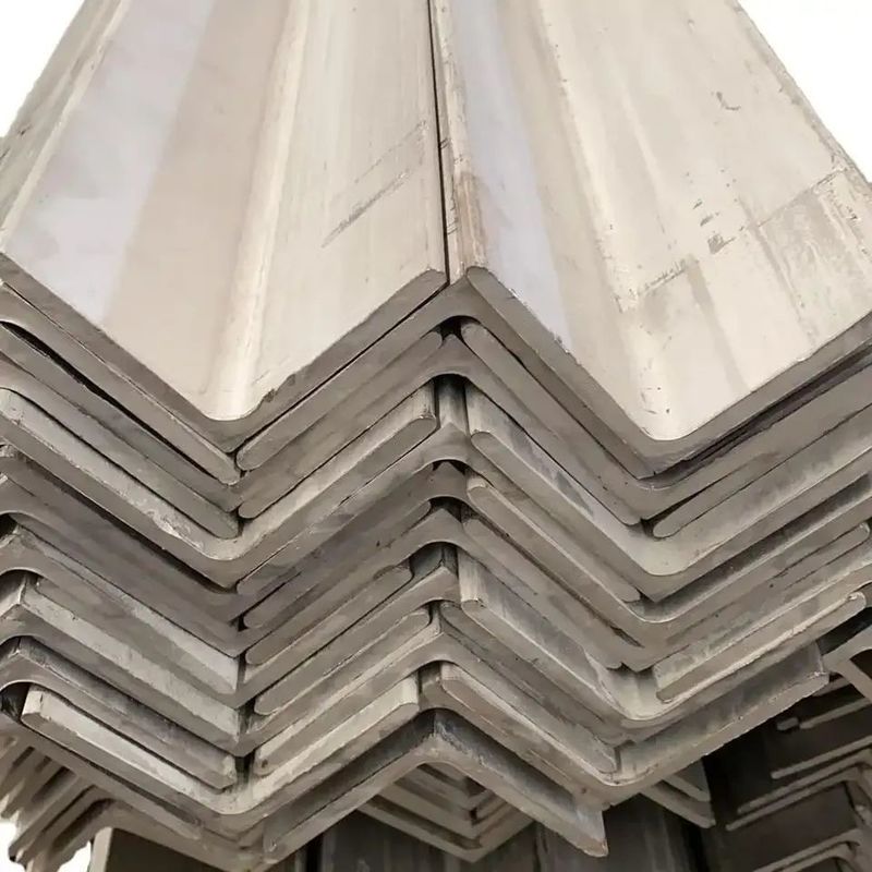 Taglio di soffitto in acciaio inossidabile non legato laminato a caldo 70x70x5 Immagine Acciaio galvanizzato angolo Ferro Standard AiSi ASTM bs DIN GB JIS EN
