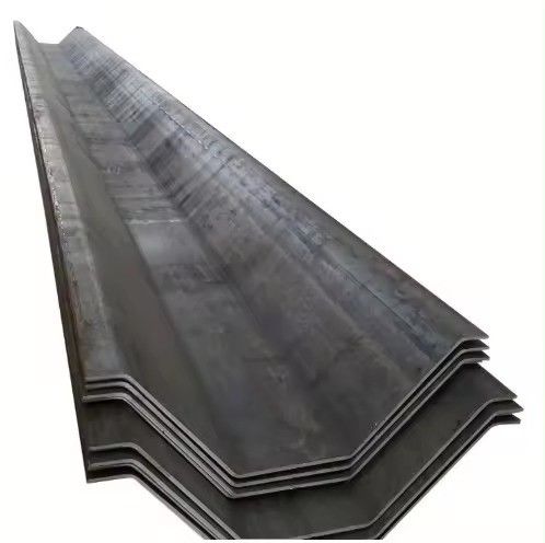 Parete di ritenuta dell'acqua di lamiera di acciaio al carbonio inossidabile tipo 3 per la produzione di parti metalliche entro 400-750 mm di larghezza