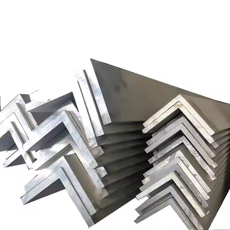 150*150 Bulbo uguale Barra nera di superficie angolare Acciaio piatto S355j2 Barre con tecnica di laminatura a caldo e servizio di foratura
