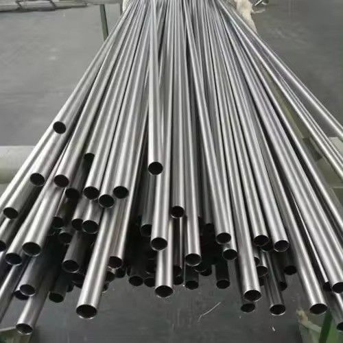 Materiale durevole Forma rotonda industriale Gr5 Titanio Tubo idraulico senza saldature per apparecchiature di trattamento termico dei gas